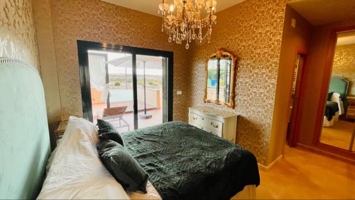 Image No.25-2 Bed Apartment for sale