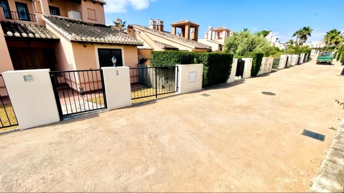 Image No.43-3 Bed Villa for sale