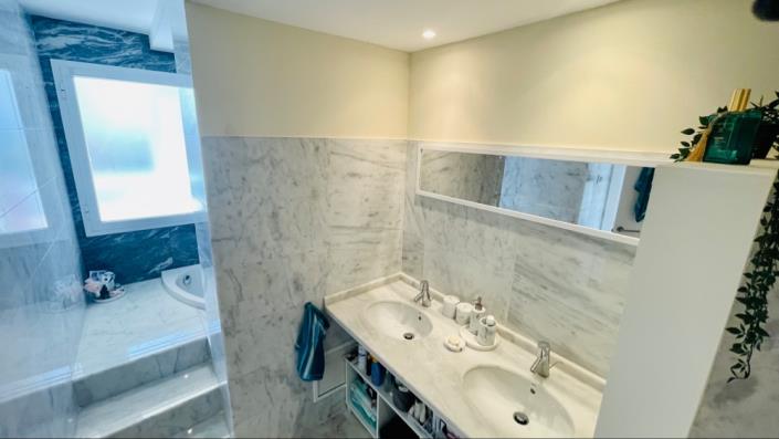 Image No.17-3 Bed Apartment for sale