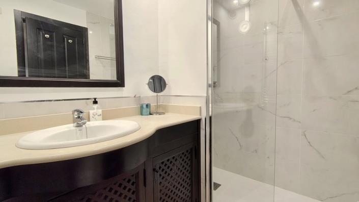 Image No.13-2 Bed Villa for sale