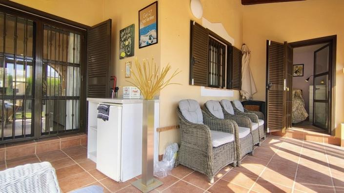 Image No.15-2 Bed Villa for sale