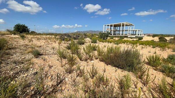 Image No.26-4 Bed Land for sale