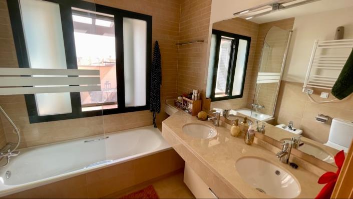 Image No.25-2 Bed Penthouse for sale