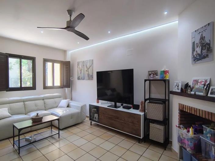 Image No.3-3 Bed Villa for sale