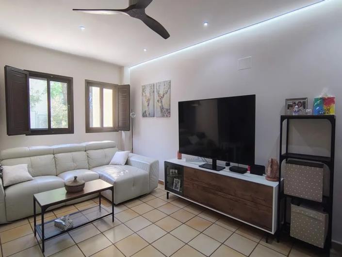 Image No.5-3 Bed Villa for sale