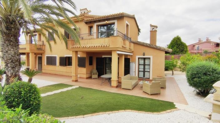 Image No.7-3 Bed Villa for sale