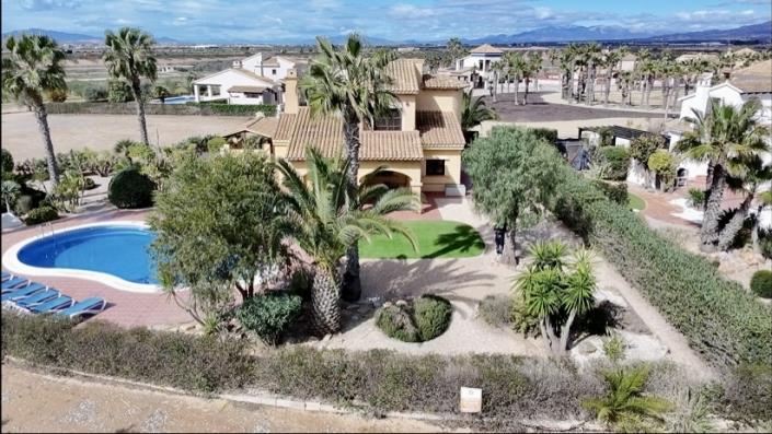 Image No.55-3 Bed Villa for sale