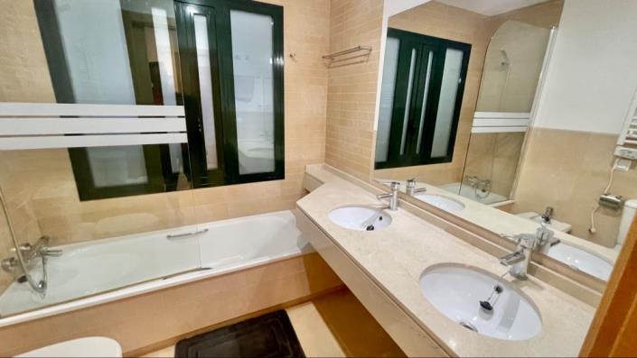 Image No.24-2 Bed Apartment for sale