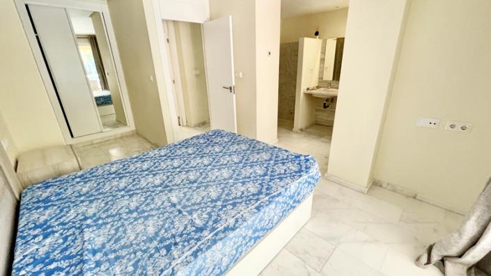 Image No.24-2 Bed Apartment for sale