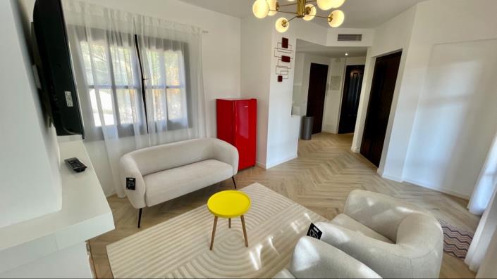 Image No.10-1 Bed Villa for sale