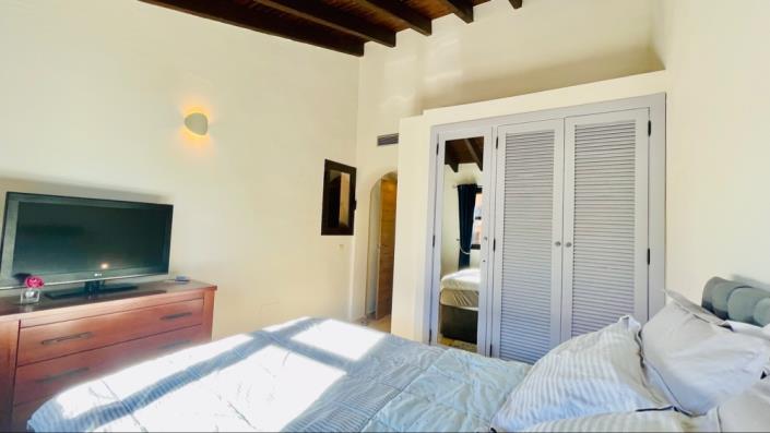 Image No.28-3 Bed Villa for sale