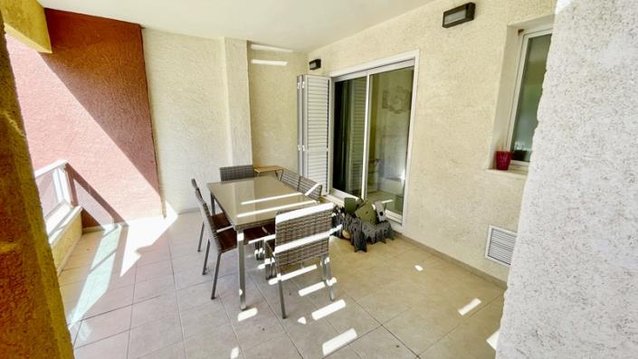 Image No.17-2 Bed Apartment for sale