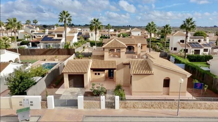 Image No.2-3 Bed Villa for sale