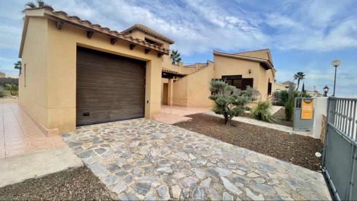 Image No.8-3 Bed Villa for sale