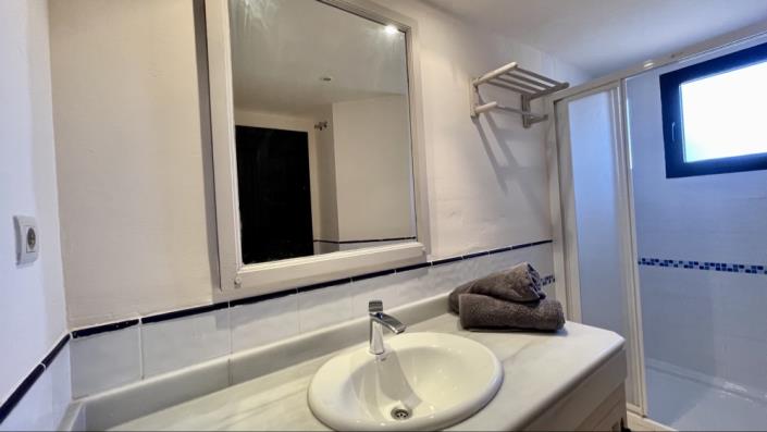 Image No.36-3 Bed Villa for sale