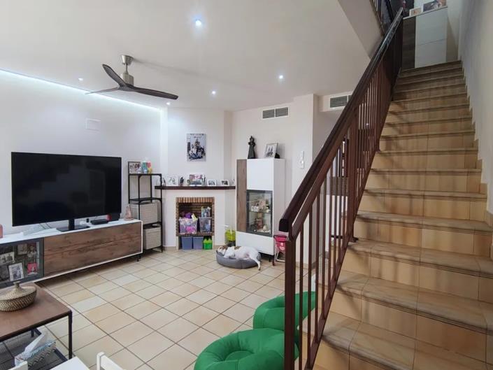 Image No.7-3 Bed Villa for sale