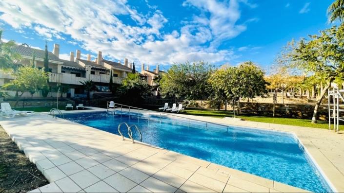 Image No.27-3 Bed Apartment for sale