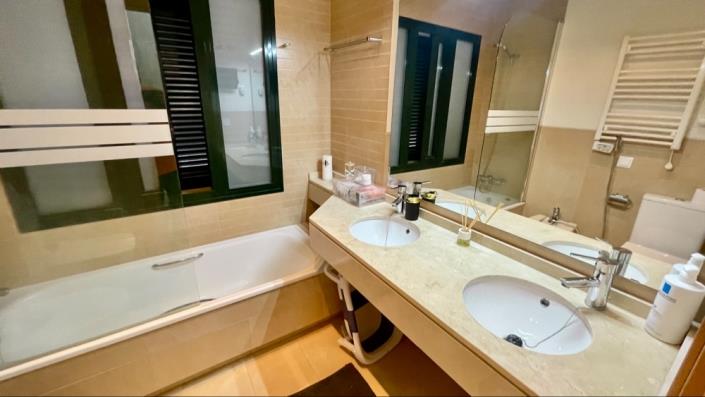 Image No.26-2 Bed Apartment for sale