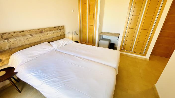 Image No.28-2 Bed Apartment for sale