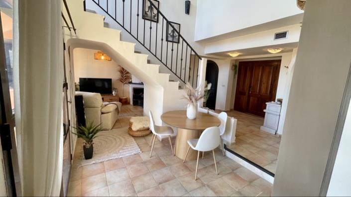 Image No.14-3 Bed Villa for sale