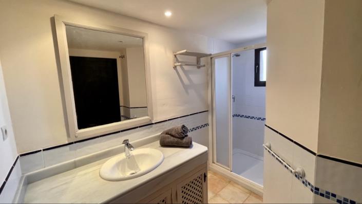 Image No.34-3 Bed Villa for sale