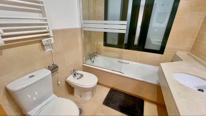 Image No.25-2 Bed Apartment for sale