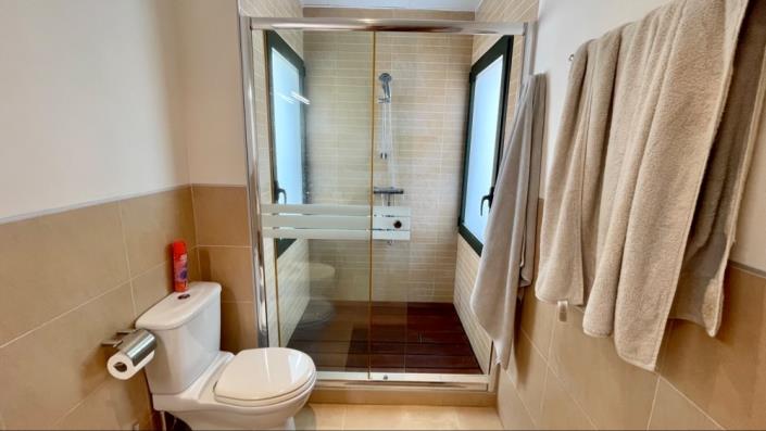 Image No.21-2 Bed Apartment for sale