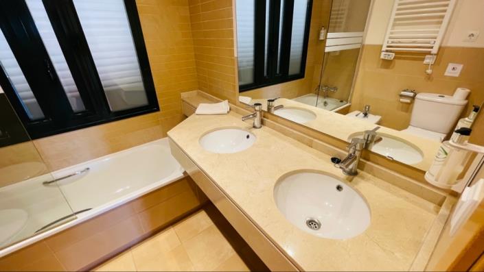 Image No.23-2 Bed Apartment for sale