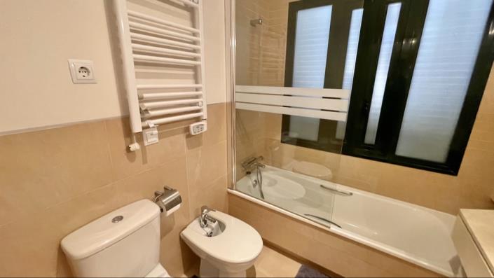 Image No.29-2 Bed Apartment for sale