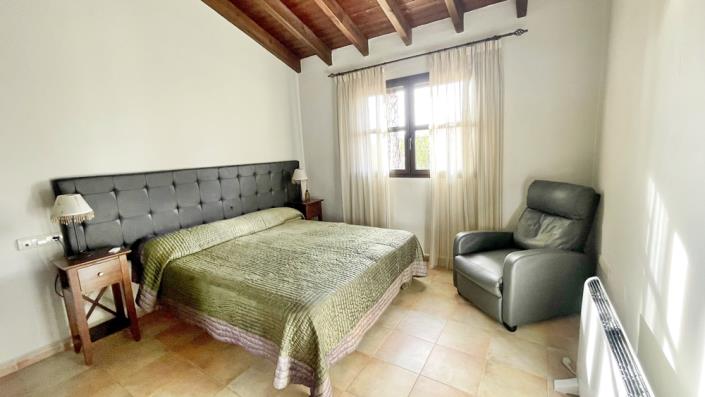 Image No.29-3 Bed Villa for sale