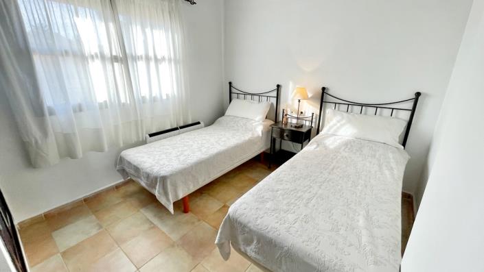 Image No.37-3 Bed Villa for sale