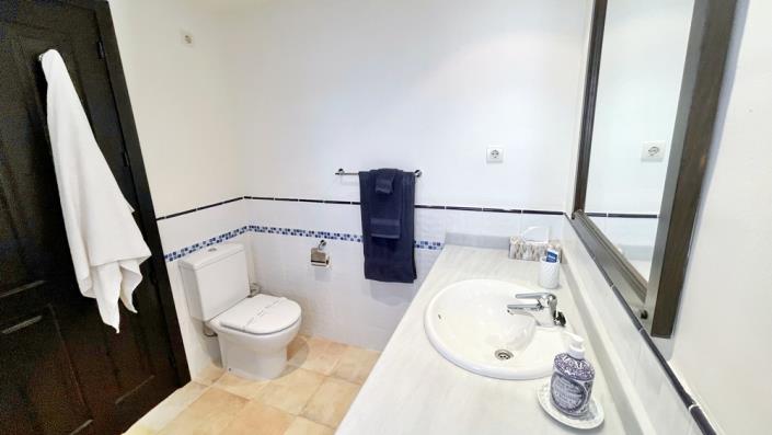 Image No.52-3 Bed Villa for sale