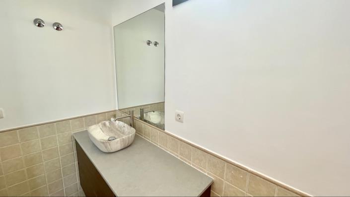 Image No.28-2 Bed Villa for sale