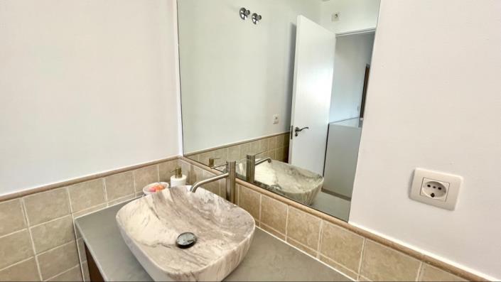 Image No.29-2 Bed Villa for sale