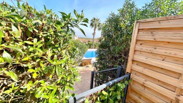 Image No.37-2 Bed Villa for sale