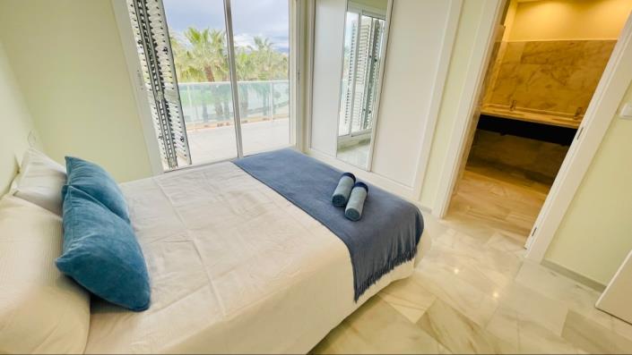 Image No.17-3 Bed Apartment for sale