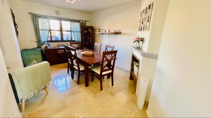 Image No.12-3 Bed Villa for sale