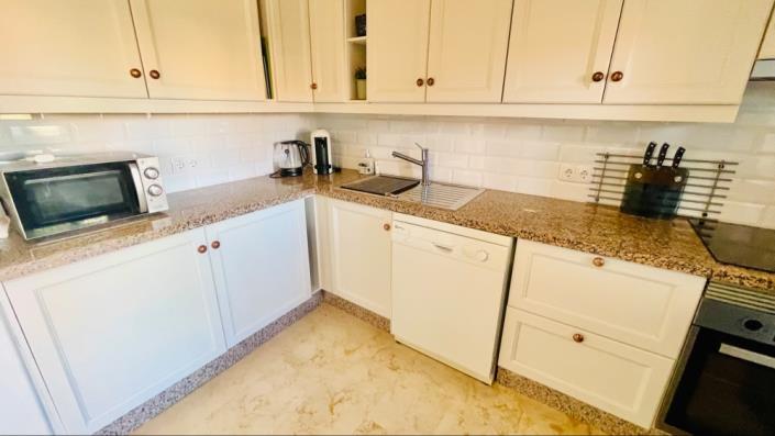 Image No.21-3 Bed Villa for sale