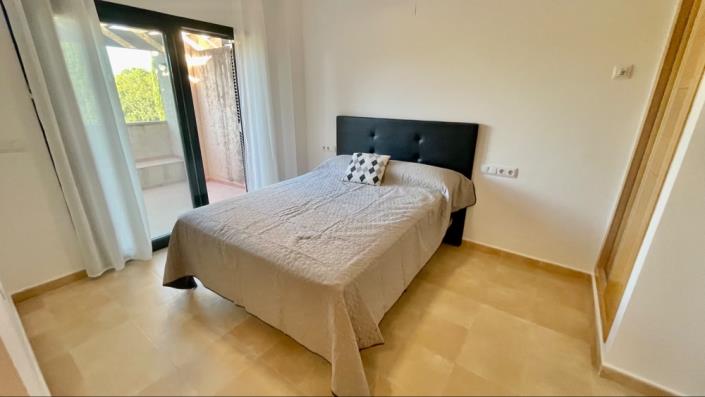 Image No.20-2 Bed Apartment for sale