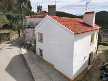 1 - Figueiró dos Vinhos, Villa