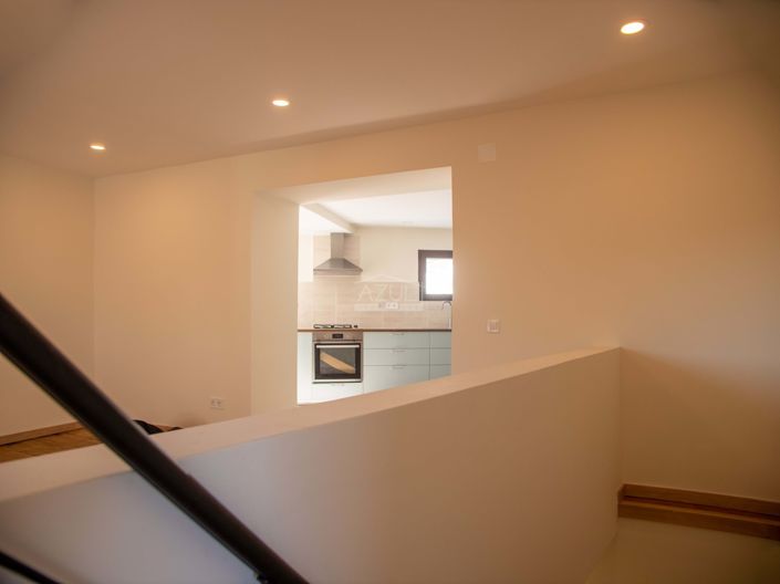 Image No.12-2 Bed Villa for sale