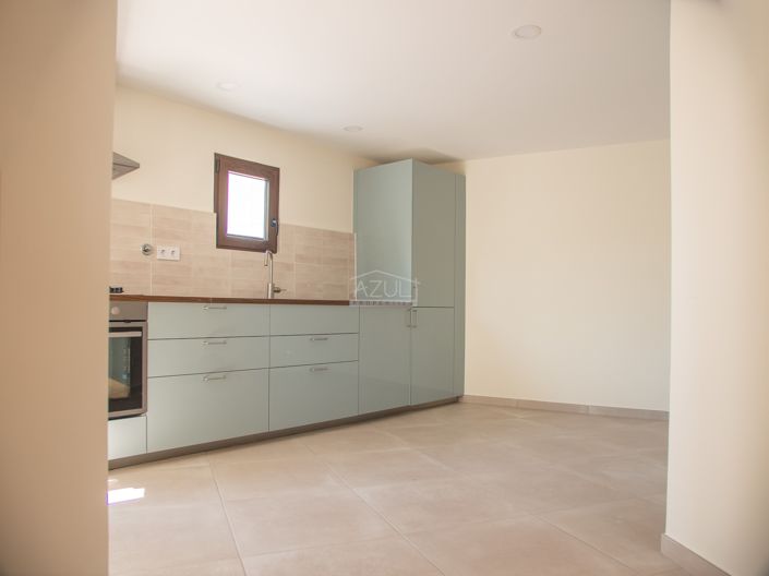 Image No.9-2 Bed Villa for sale