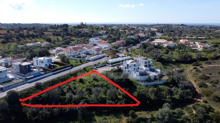 Image No.3-3 Bed Land for sale