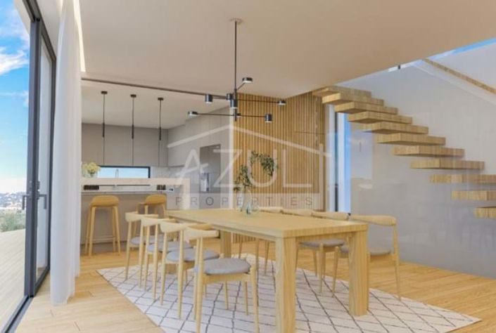 Image No.7-3 Bed Land for sale