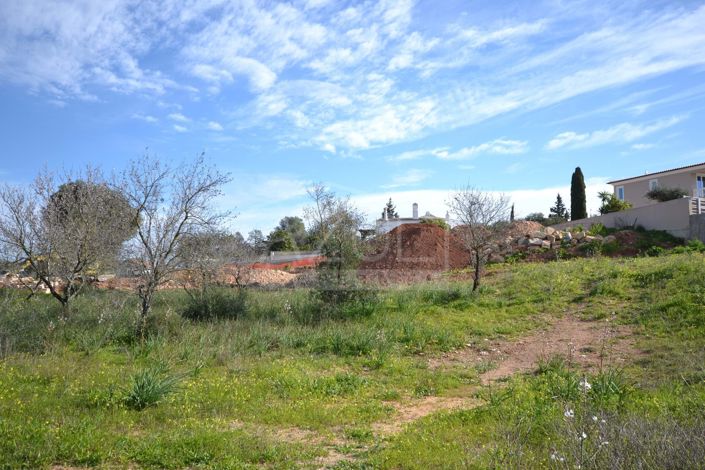 Image No.12-3 Bed Land for sale