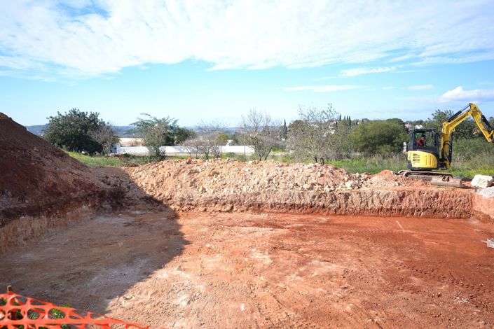 Image No.13-3 Bed Land for sale