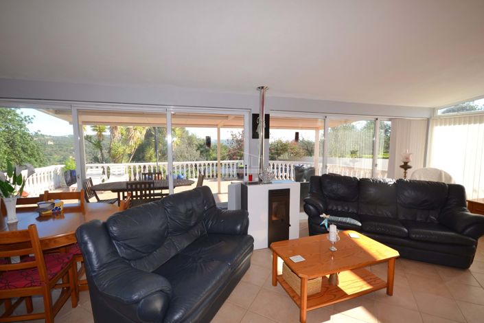 Image No.8-2 Bed Villa for sale