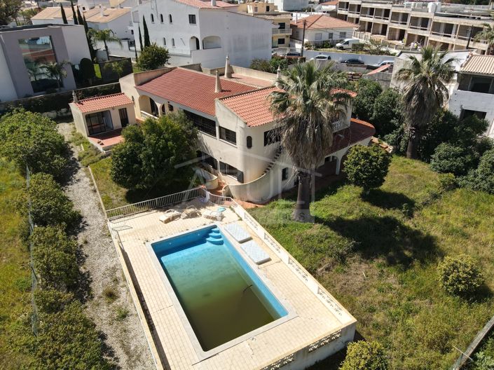 Image No.2-5 Bed Villa for sale