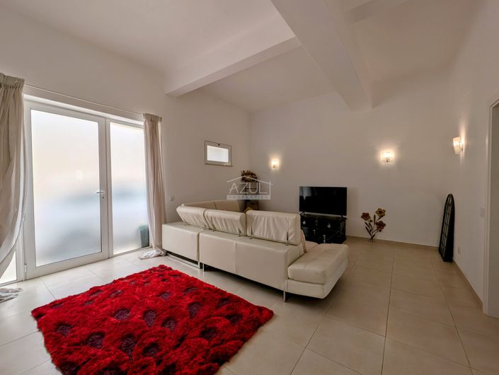 Image No.17-3 Bed Villa for sale