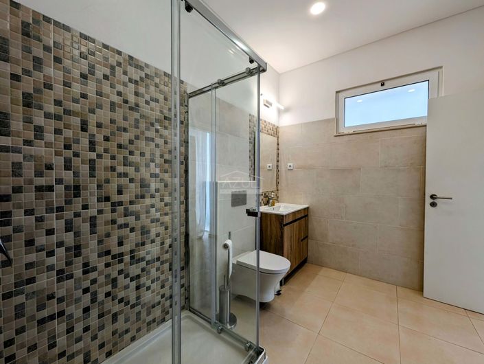 Image No.19-3 Bed Villa for sale